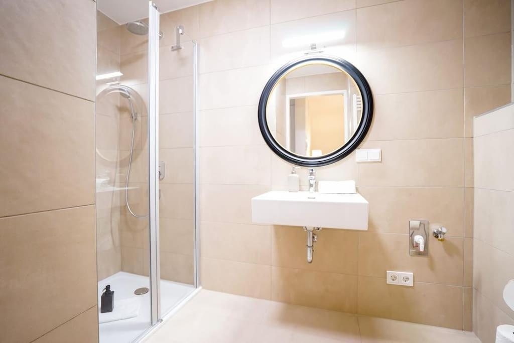 Executive Suite W/ Rooftop Pool Βιέννη Εξωτερικό φωτογραφία