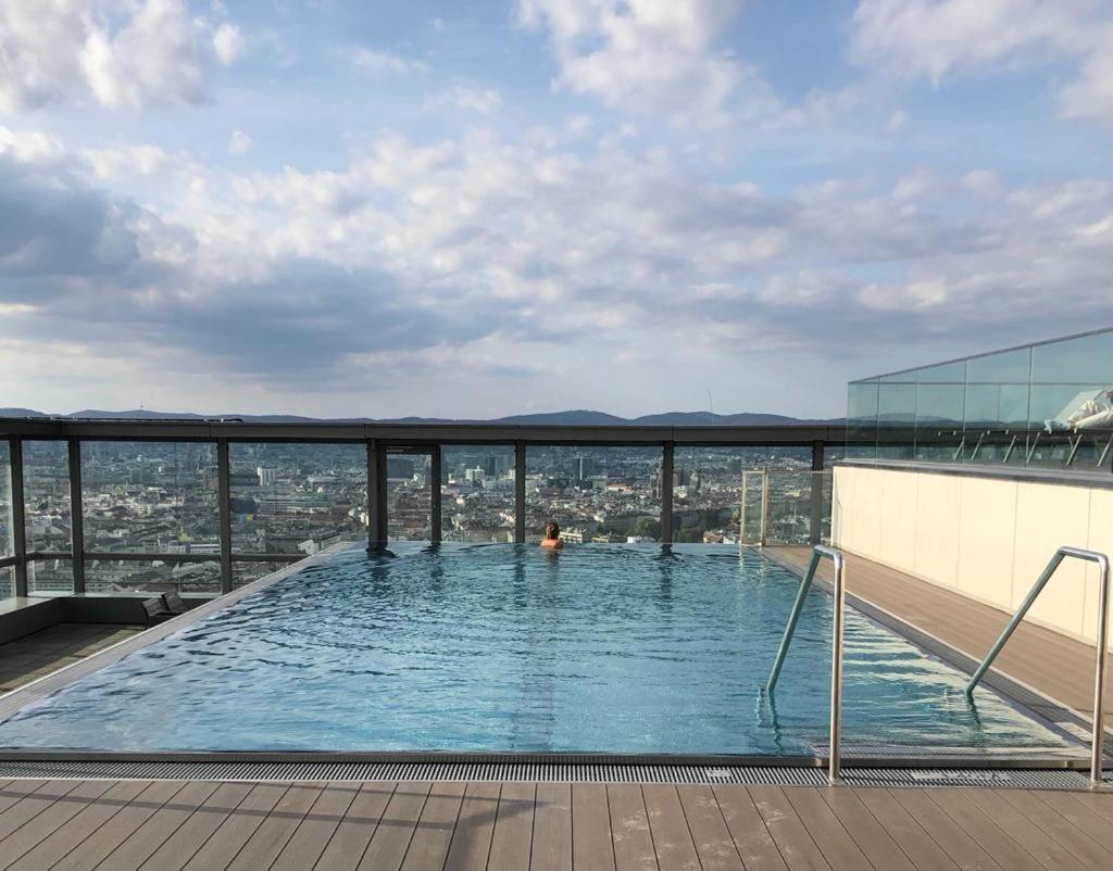 Executive Suite W/ Rooftop Pool Βιέννη Εξωτερικό φωτογραφία